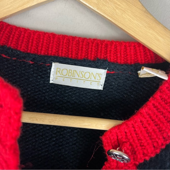 Vintage 90’s Cropped Hearts Button Down Black & Red Sweater - Picture 4 of 5